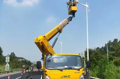 供貨穩(wěn)定,及時(shí)服務(wù) 廣州路燈車出租電話